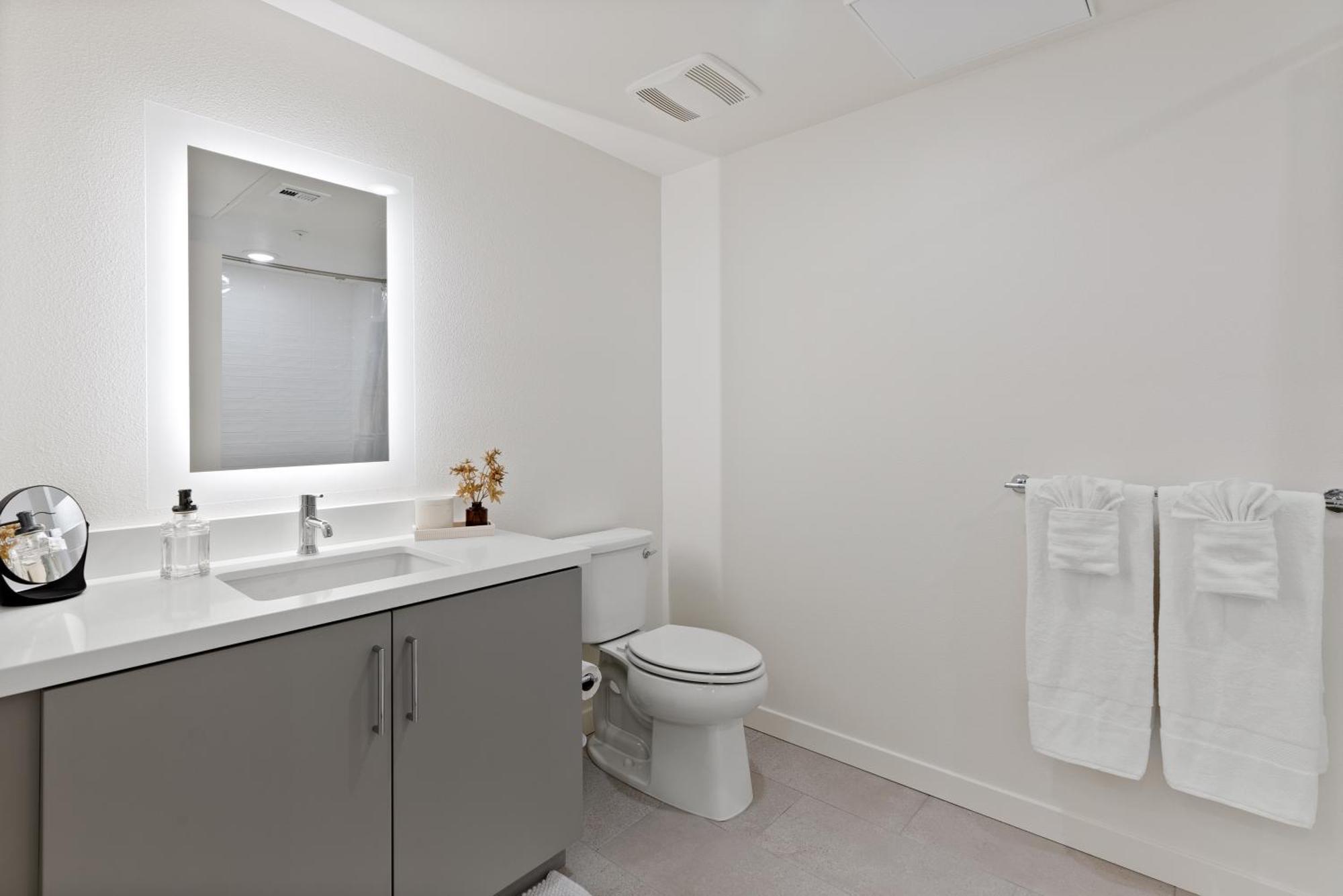 Bright Studio On Sunset Blvd, Free Parking, Gym, And Pool لوس أنجلوس المظهر الخارجي الصورة